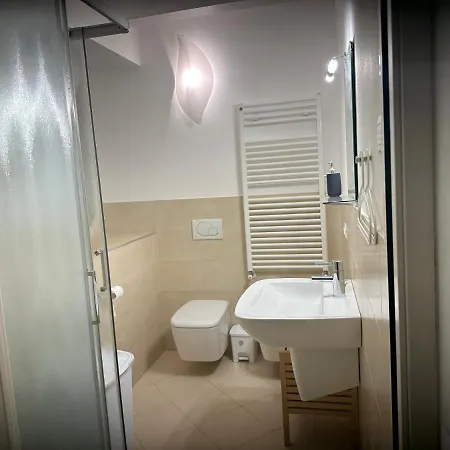Feel - Accademia Carrara Апартаменты *