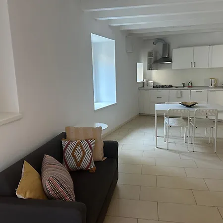 Feel - Accademia Carrara Apartman *